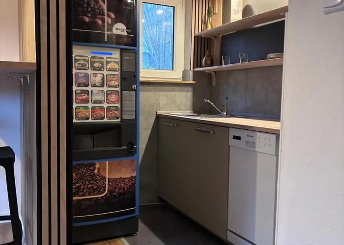 Komfortzimmer #5 Fuer Zwei Reisende Mit 2 Betten, Gemeinschafts Bad Und Kueche Netphen